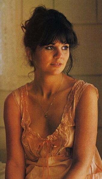 Linda Ronstadt Nude Leaks OnlyFans Photo 18
