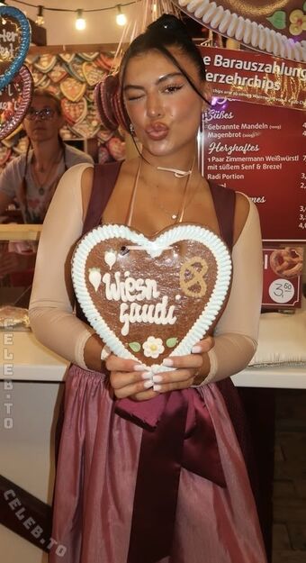 Loma Marie Nude Leaks OnlyFans Photo 15