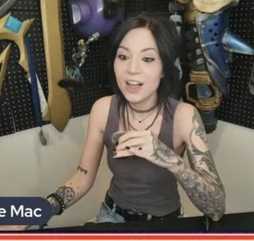 Melonie Mac Nude Leaks OnlyFans Photo 32