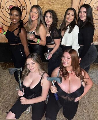 Mikayla V Nude Leaks OnlyFans Photo 34