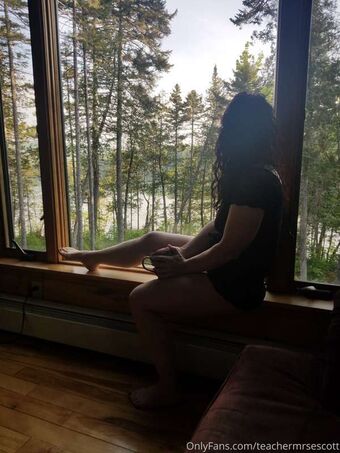 Mrs. Elizabeth Scott Nude Leaks OnlyFans Photo 14