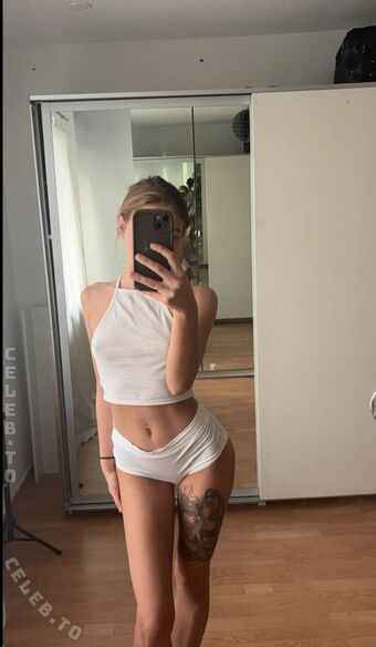 Romyxxs Nude Leaks OnlyFans Photo 1