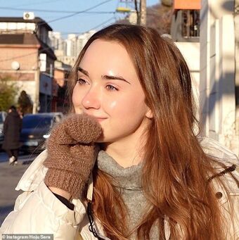 Sara Holmes Nude Leaks OnlyFans Photo 3