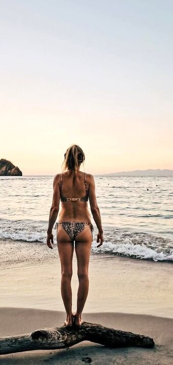 Sarah Chalke Nude Leaks OnlyFans Photo 62