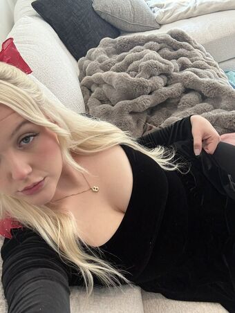 SnowBunnyBby Nude Leaks OnlyFans Photo 1