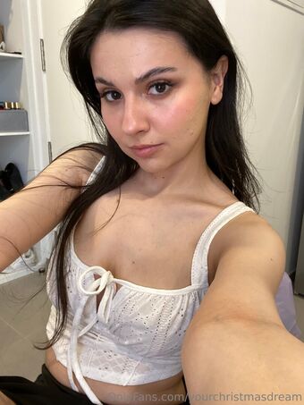 yourchristmasdream Nude Leaks OnlyFans Photo 72