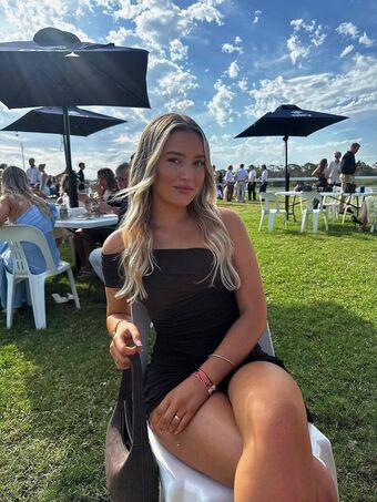 Taneasha Dumas Nude Leaks OnlyFans Photo 1