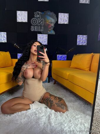 Vanna Foxx Nude Leaks OnlyFans Photo 9