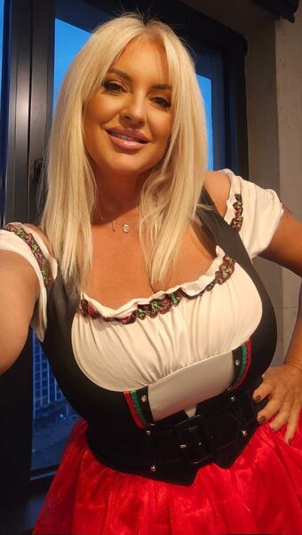 Vesna PocucaSana Nude Leaks OnlyFans Photo 15